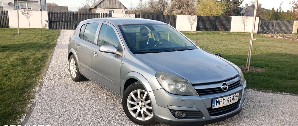 Opel Astra cena 11900 przebieg: 250000, rok produkcji 2005 z Szklarska Poręba małe 79